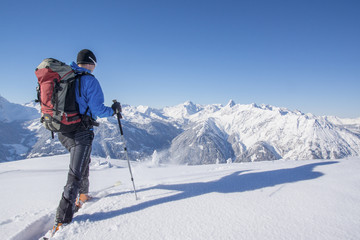 Fototapeta na wymiar Tourers narciarskie