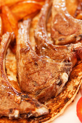 grilled ribs with vegetables