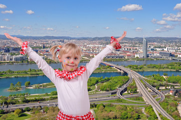 Fototapeta premium fröhliches kind in wien