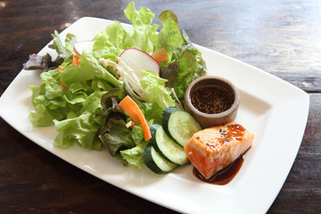 salmon salad japanese style