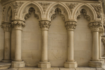 Fototapeta na wymiar Gotyckie kolumny