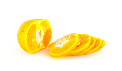 Naklejka na ściany i meble Pomarańcze wyizolowanych na białym tle