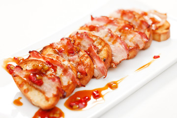 toasts with bacon