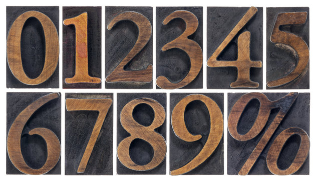 isolated numbers in wood type