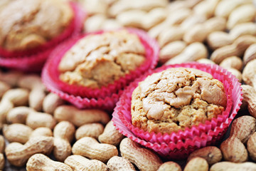 peanut muffins