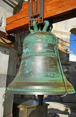 Fototapeta premium Italy: the Pisa leaning tower big bell.