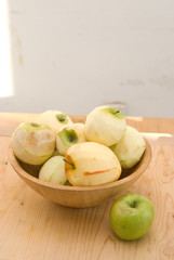 apples,