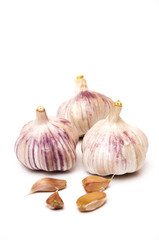 garlic and garlic cloves