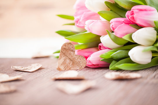 Tulpen und Herzen