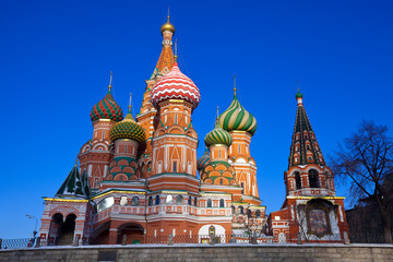 Fototapeta na wymiar Katedra wstawiennictwo w Moskwie w zimie