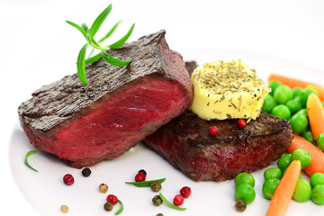 Rindersteak mit Kräuterbutter