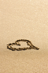 Herz im Sand