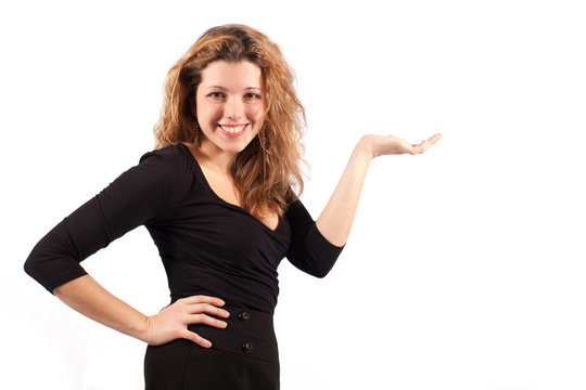 Ragazza sorridente con mano aperta