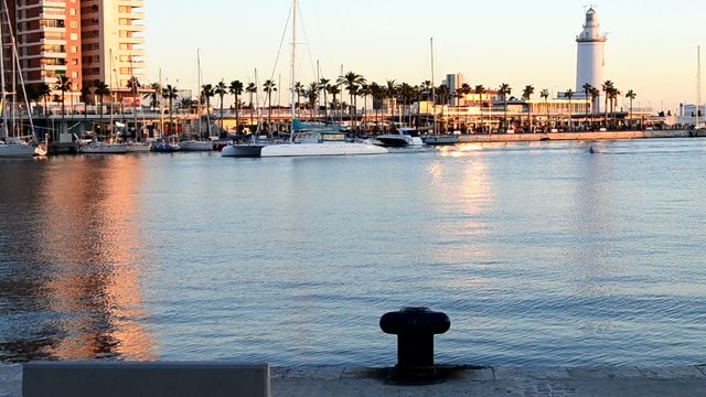 Muelle , puerto - M&aacute;laga