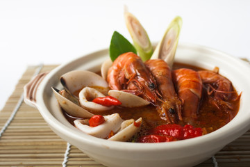tom yum spicy seafood soup