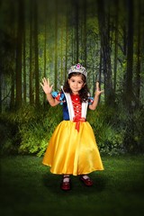 Snow white at the forest