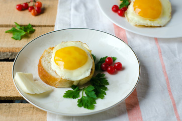 Toast with fried egg