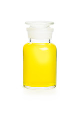 Laborflasche mit gelber Flüssigkeit