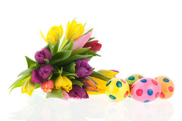 Painted easter eggs with flowers