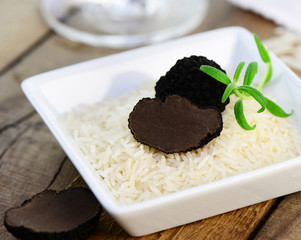 Trüffel auf Reis