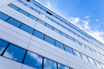 modernes Gebäude in Frankfurt, Deutschland - Bürogebäude