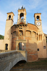 Fototapeta na wymiar Włochy, Modigliana stara wieś główne drzwi