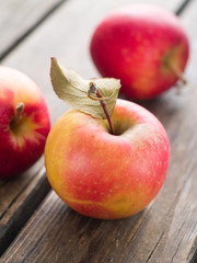 apples