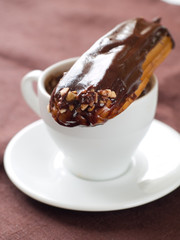 Chocolate cake (eclair)