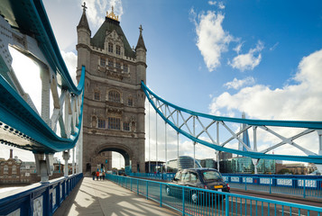 Fototapeta na wymiar Słynny Tower Bridge w Londynie, w Wielkiej Brytanii