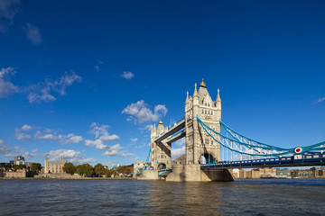 Obraz premium The famous Tower Bridge in London, UK