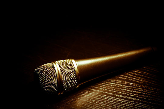 Dark microphone