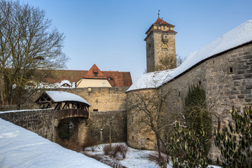 Fototapeta na wymiar Viilage Wieża i ściany, Rothenburg ob der Tauber, Niemcy