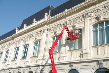 travaux acrobatiques - nettoyage de vitres - obrazy, fototapety, plakaty