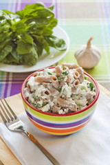 Wholegrain pasta with cottage cheese and spinach