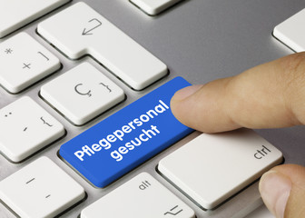 Pflegepersonal gesucht Tastatur Finger