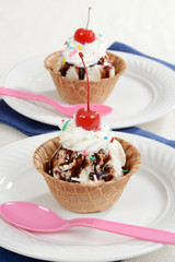 chocolate sundae with pink spoon