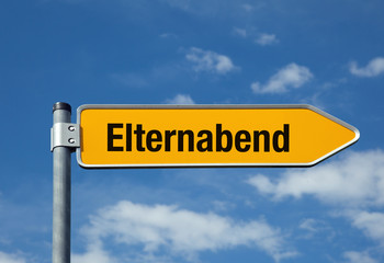 Pfeil mit blauem Himmel ELTERNABEND