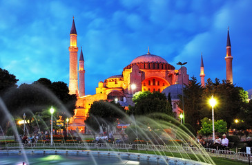 Fototapeta na wymiar Istanbul Meczet - Hagia Sophia w nocy