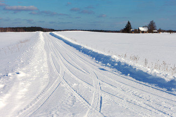 Fototapeta premium Winter road.