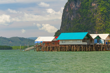 Fototapeta na wymiar Koh Panyee osada na palach w zatoce Phang Nga, Tajlandia