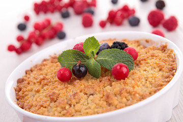 berries crumble