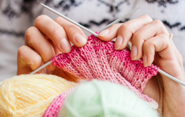 Knitting - 49725419