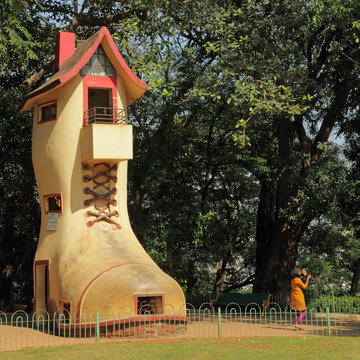 The giant Shoe House for children in Hanging Gardens
