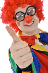 Junge Frau in Clown-Kostüm 