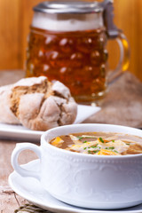 Bayerische Pfannkuchensuppe