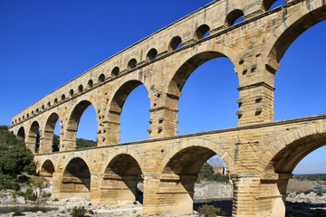 Fototapeta na wymiar Pont du Gard Francja
