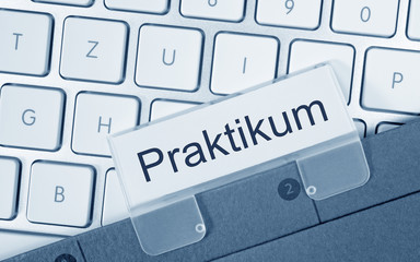 Praktikum Ordner im Büro