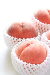 freshness peach from Japan packed by protection plastic