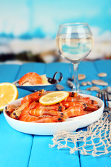 Shrimps with lemon