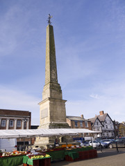 Fototapeta na wymiar Obelisk na placu Rynku Ripon Yorkshire